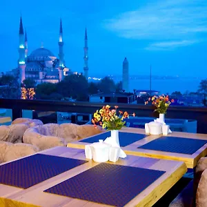 Perula & Hotel Estambul